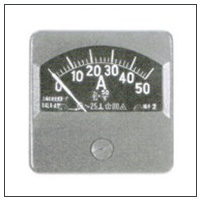84L4-V　型方形交流电压表